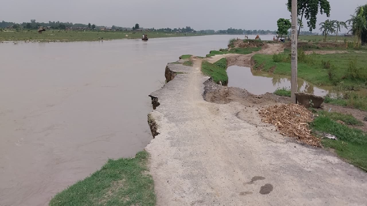 Flood In Bihar: परमान नदी में बढ़ रहा जलस्तर, महानंदा एवं कनकई में घटा पानी