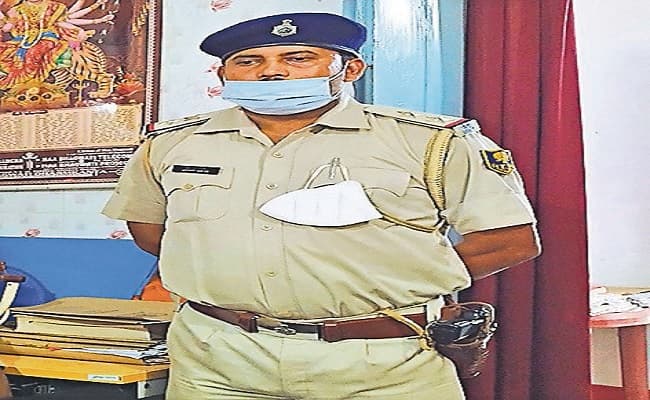 Bihar News: गिरफ्तार शराब तस्कर का पिस्टल थानेदार ने किया गायब, एसपी ने किया सस्पेंड, FIR दर्ज