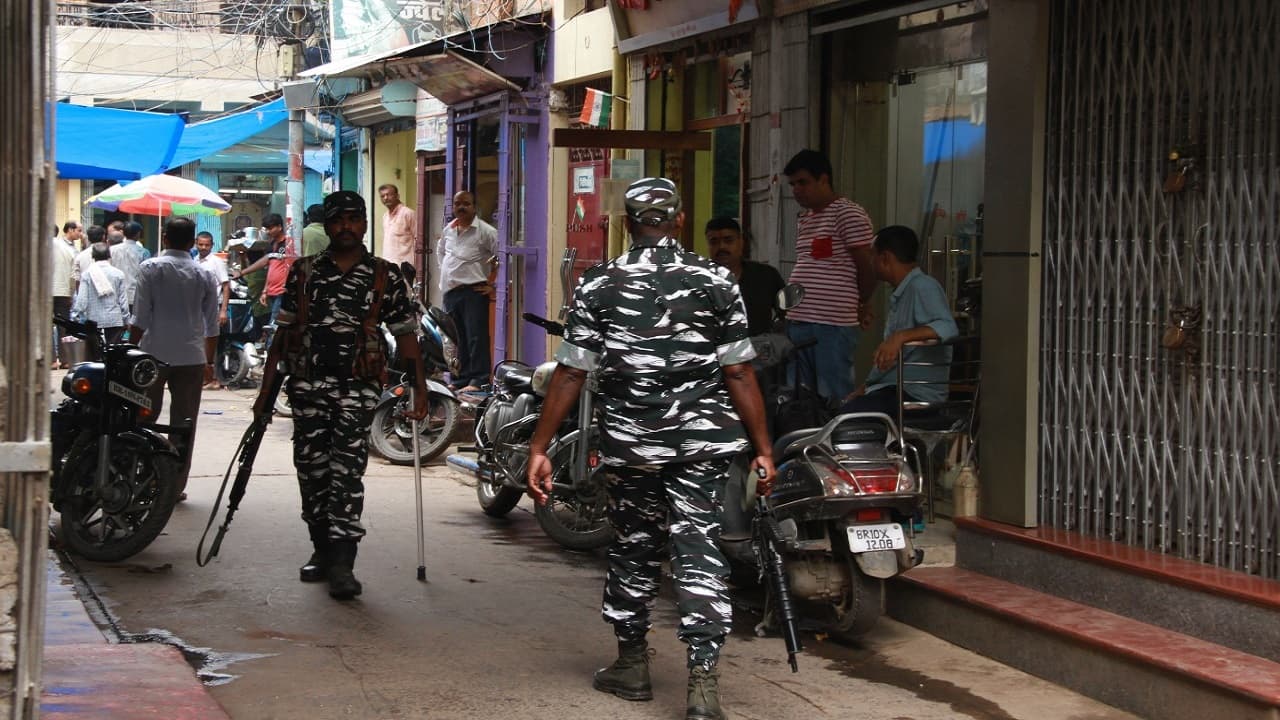 Bihar: भागलपुर में 4 दर्जन से अधिक लोग EOU के रडार पर! गुंडा बैंक मामले में Income Tax की भी जांच जारी