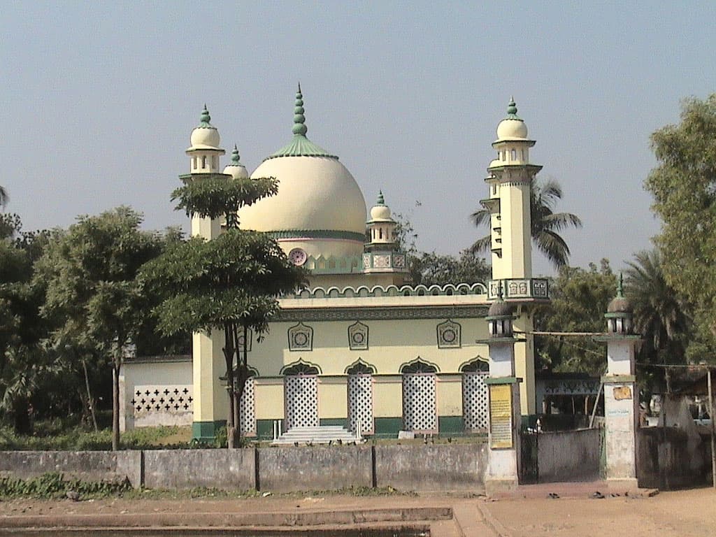 Bengal Election 2021: फुरफुरा शरीफ के उर्स में जाना चाहतीं हैं ममता, पीरजादाओं ने कहा-दिखाए गये काले झंडे तो हम जिम्मेदार नहीं