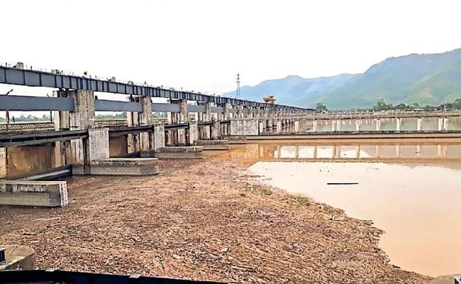 नेपाल से मिली अनुमति, आज से शुरू होगा गंडक बराज पर मरम्मत का कार्य