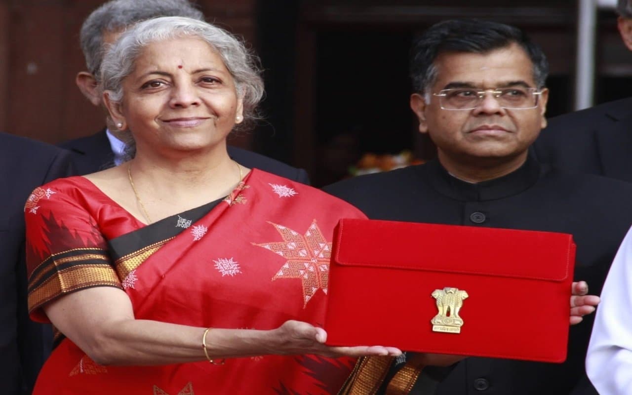 Budget 2024-25 Analysis: कल्याण एवं विकास कार्यक्रमों पर जोर, बेहतर होता आर्थिक प्रबंधन