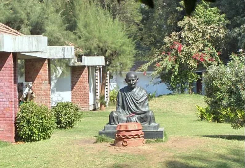 गांधी जयंती पर बच्चों संग घूमने के लिए बेस्ट हैं गुजरात की ये जगहें, जानें पूरी डिटेल