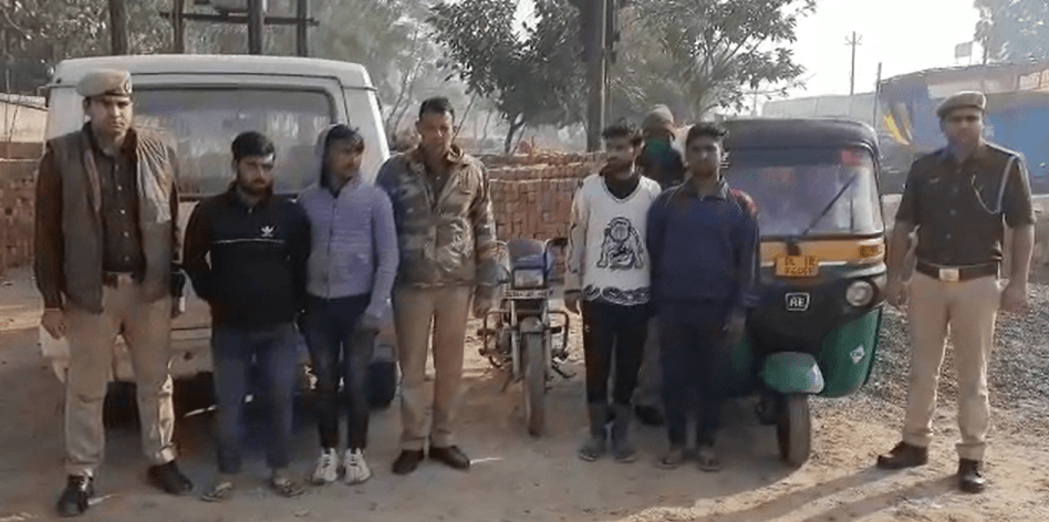 Ghaziabad News: सुनसान जगह पर ले जाकर लोगोंं के साथ करते थे लूटपाट, पुलिस ने चार को किया गिरफ्तार