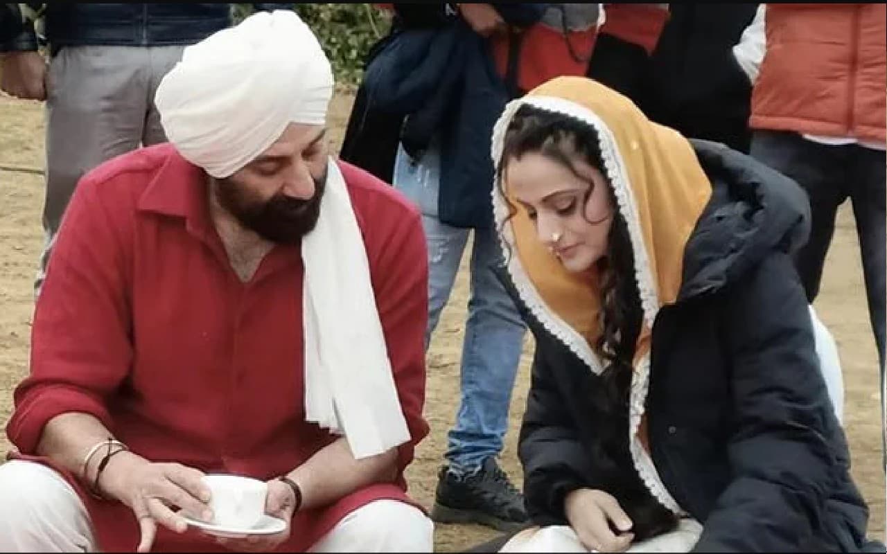 Gadar 2: सनी देओल ने तारा सिंह बनने के लिए ली मोटी रकम, सकीना के हाथ लगे इतने करोड़, फीस सुन हो जाएंगे दंग