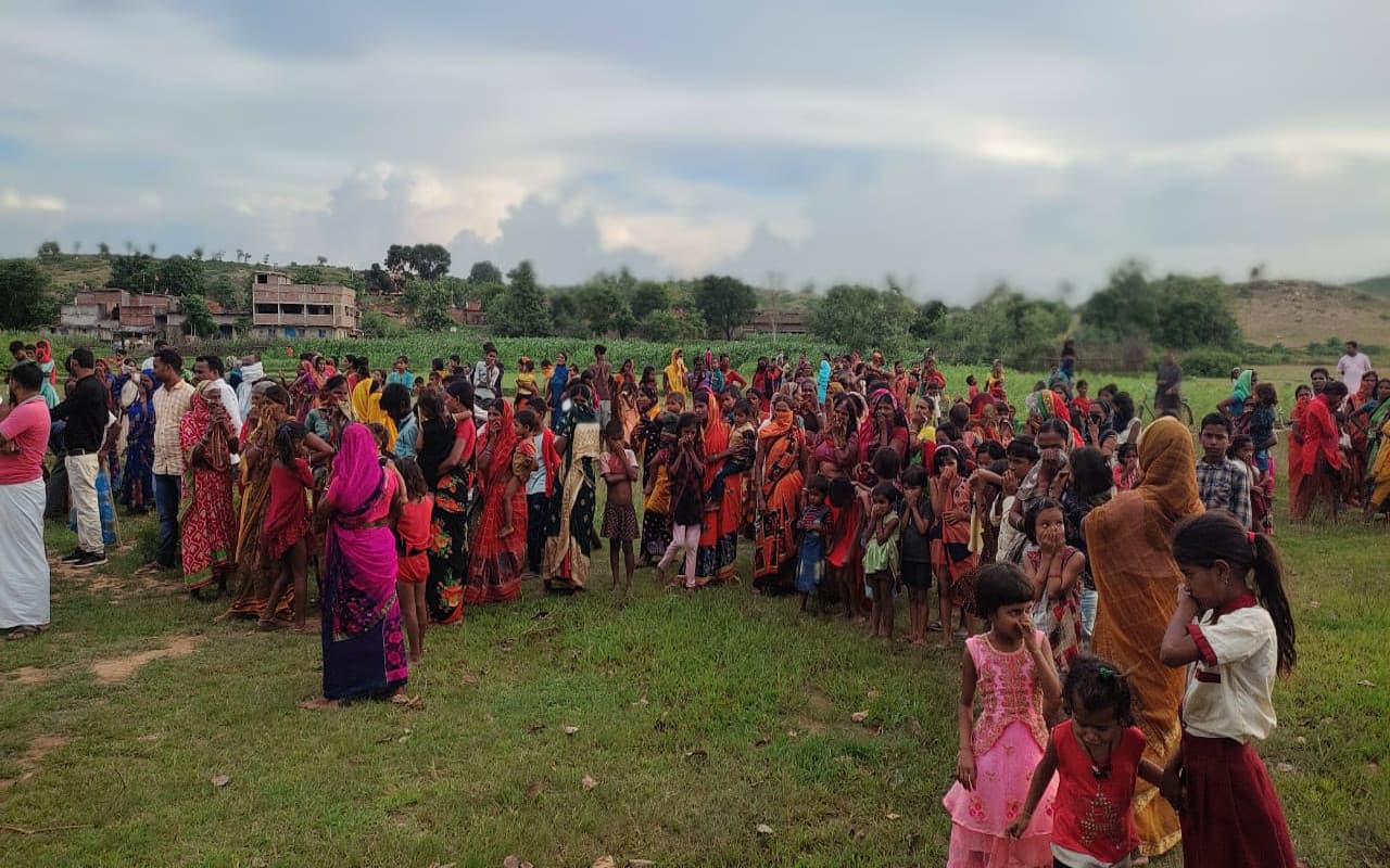 Jharkhand Crime News: गिरिडीह के गदर में कुएं से मां और डेढ़ साल के बच्चे का मिला शव