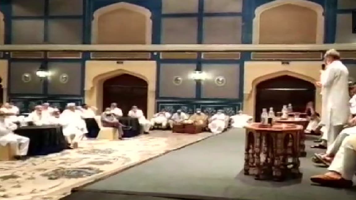 Rajasthan Political Crisis LIVE : राज्यपाल से मिले भाजपा अध्यक्ष, कहा- राजस्थान की स्थिति बेहद खराब, भगवान भरोसे नहीं छोड़ा जा सकता