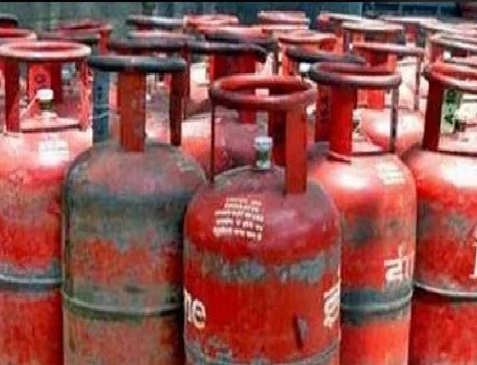 एक करोड़ लोगों को मिलेगा मुफ्त में एलपीजी कनेक्शन, जानें क्या है पूरी प्रक्रिया