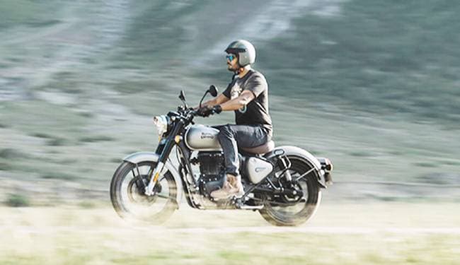 New Royal Enfield Classic 350 में जे सीरीज का दमदार इंजन, ...जानें और क्या है नया?