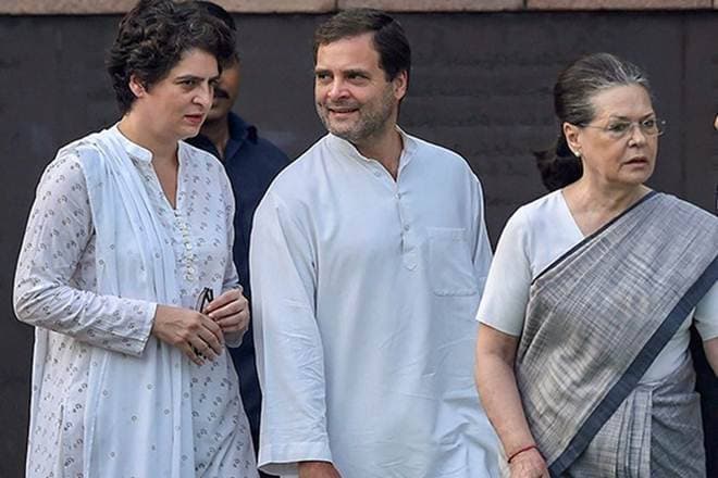 करारी हार से बेचैन कांग्रेस! CWC की बैठक से पहले सोनिया गांधी ने बुलाई अहम बैठक, पहुंचे ये बड़े नेता