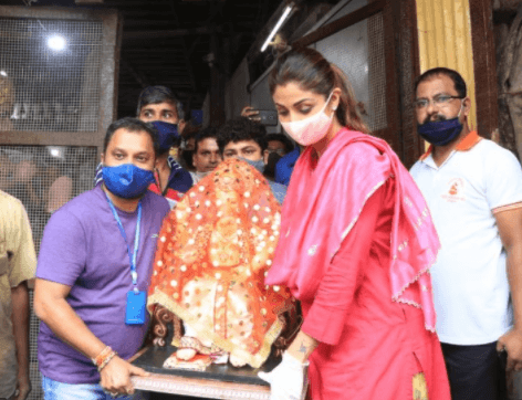 Ganesh Chaturthi 2020 : बॉलीवुड में गणेशोत्सव की तैयारियां शुरू, शिल्पा शेट्टी के घर पधारे गणपति बप्पा, PHOTOS