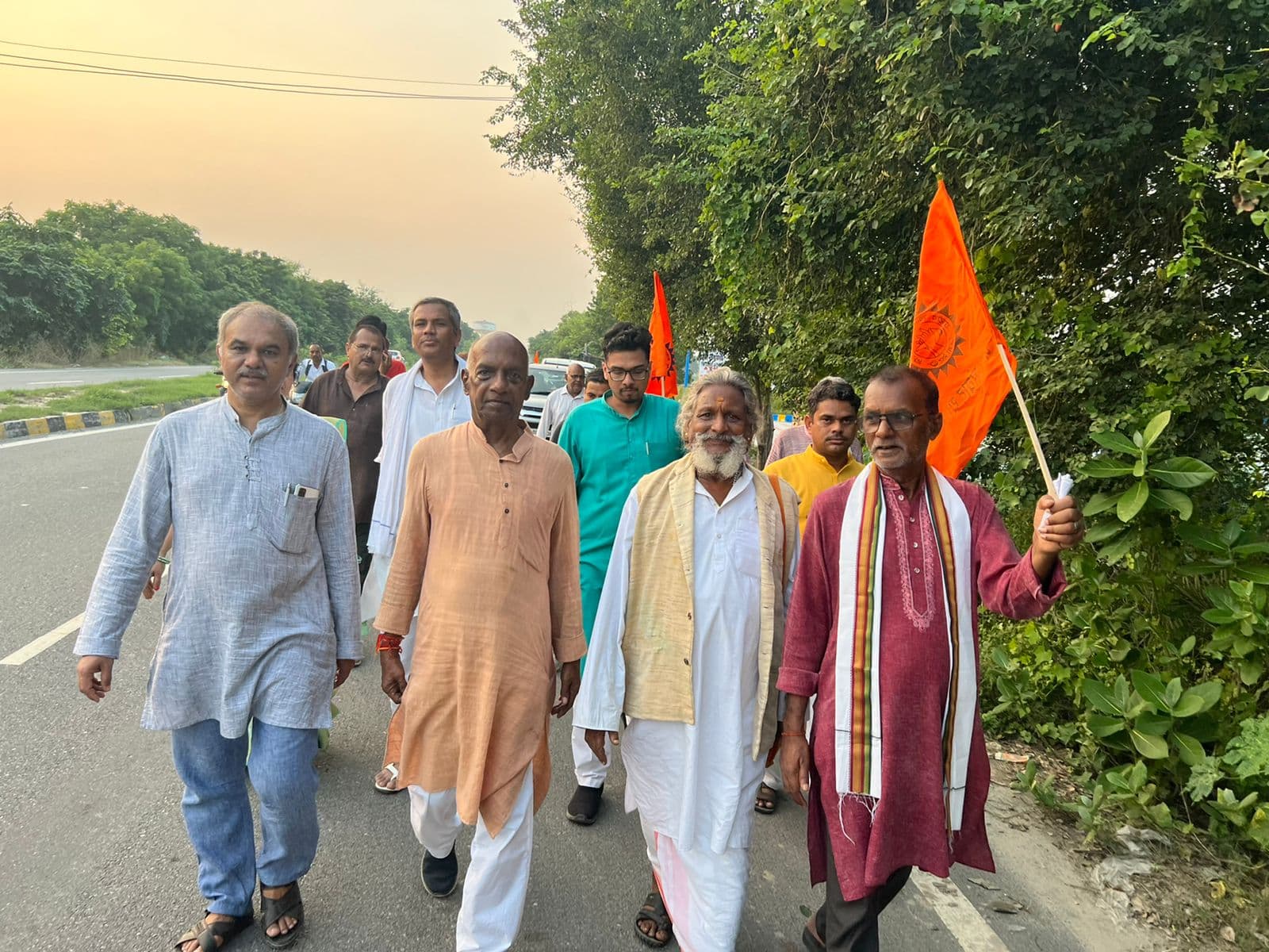 Ganga Samvad Yatra: गंगा संवाद यात्रा लेकर गुनौर पहुंचे केएन गोविंदाचार्य, कहा गंगा और गौ भारत की निशानी