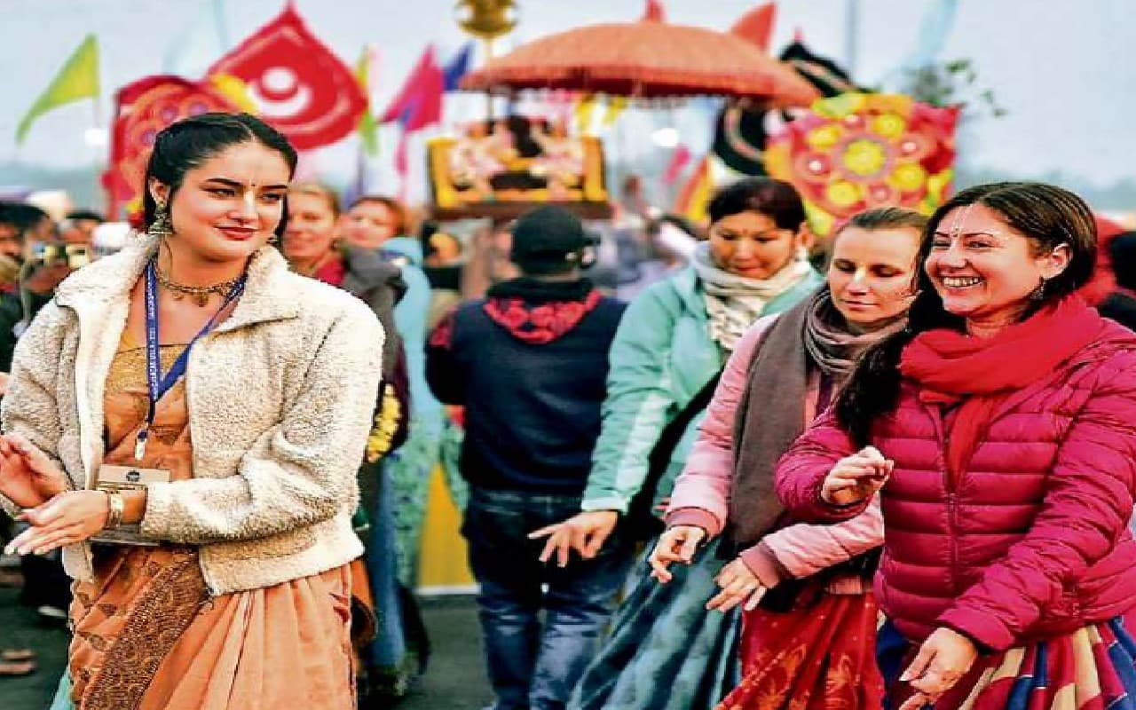 गंगासागर मेले में आधुनिक गैजेट्स हुए टांय-टांय फिस्स, मोबाइल सेवा बंद, लैंडलाइन ही बना बात करने का जरिया