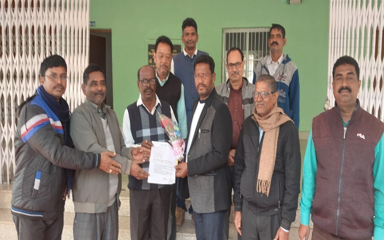 Jharkhand:खतियान में त्रुटि से जारी नहीं हो रहा OBC सर्टिफिकेट, गौड़ सेवा संघ ने MLA दशरथ गागराई से की ये मांग