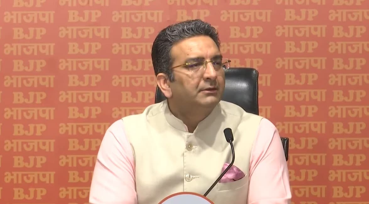 संविधान नहीं, इंडिया गठबंधन व भ्रष्टाचारी खतरे में हैं : भाजपा