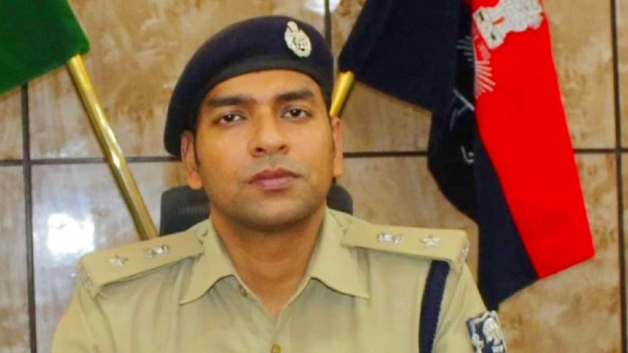 बिहार: राजनीतिक हत्याओं के खिलाफ सारण में लगी महापंचायत, विधायक ने एसपी को दी तबादला कराने की खुली चेतावनी