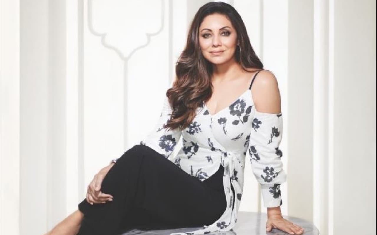 शाहरुख खान के बंगले 'मन्नत' में लगी है हीरे जड़ित नेमप्लेट? अब गौरी खान ने तस्वीर शेयर कर किया खुलासा