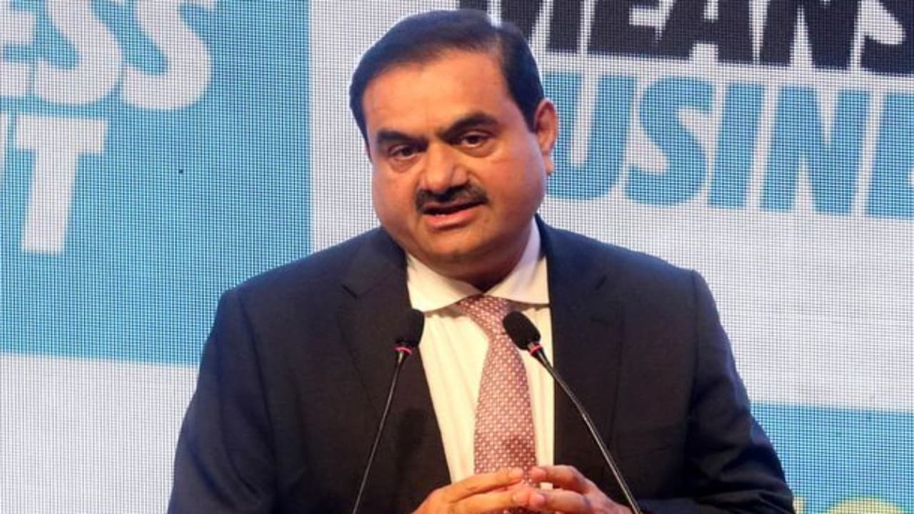 गौतम अडाणी पर कार्रवाई शुरू : पड़ताल में जुटे आरबीआई, सेबी और मोदी सरकार, संसद में हंगामा