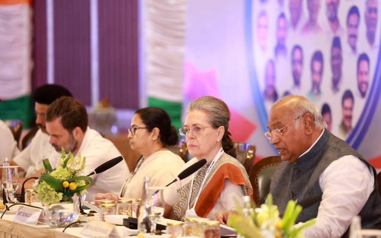 'INDIA' की राह में कितने रोड़े! जानें विपक्षी गठबंधन की अगली बैठक क्यों है खास