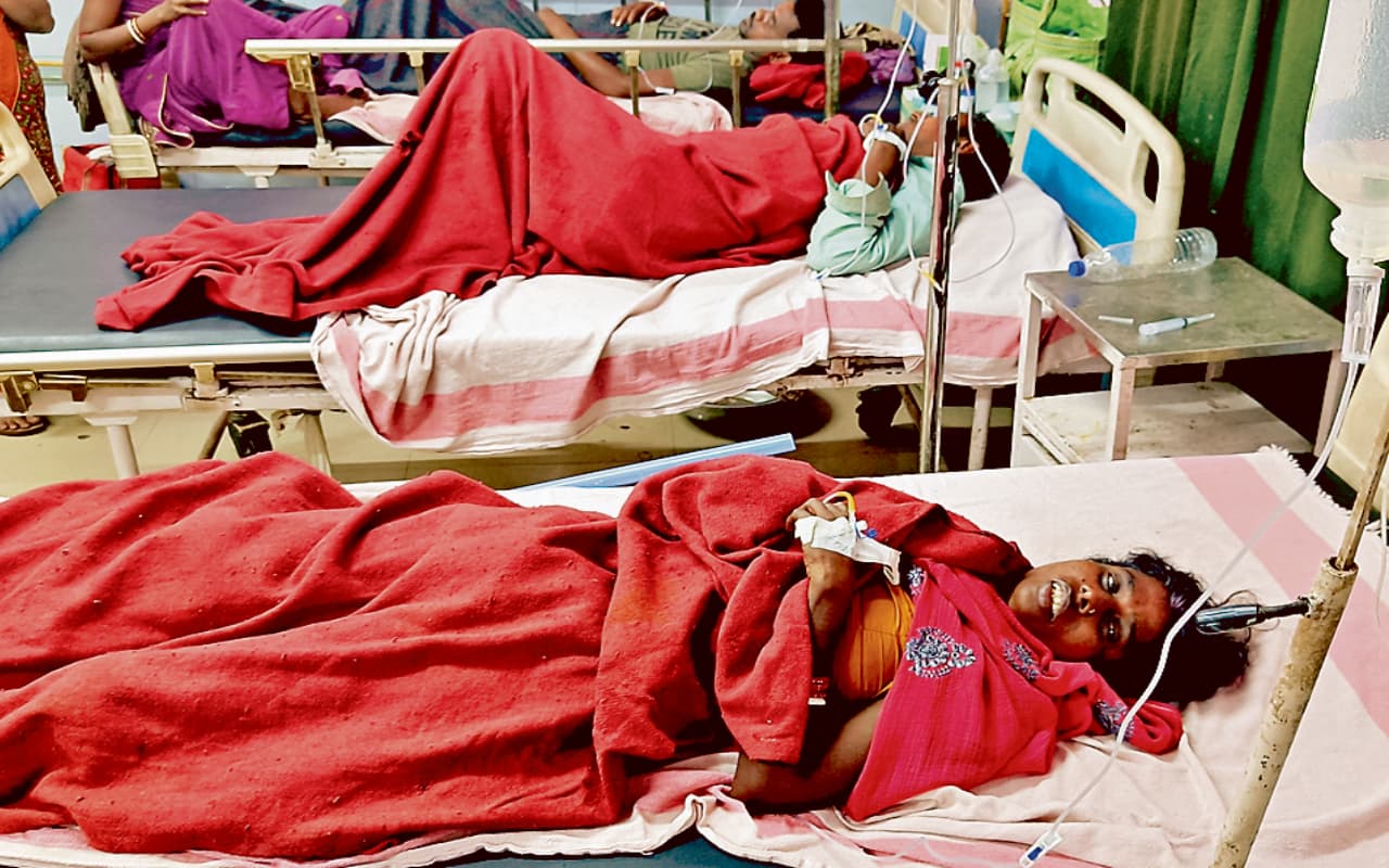 Suicide Case in Dhanbad: बच्चे का शव घर में रख पिता-पुत्री जहर खरीदने गये थे बाजार