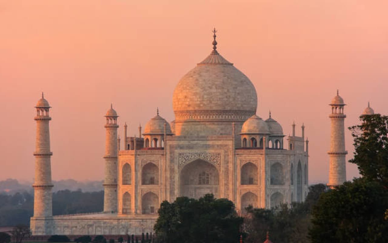 Taj Mahal Free Entry: 17 से 19 फरवरी तक क्यों फ्री रहेगी ताजमहल में एंट्री, जानें किन चीजों पर रहेगी पाबंदी