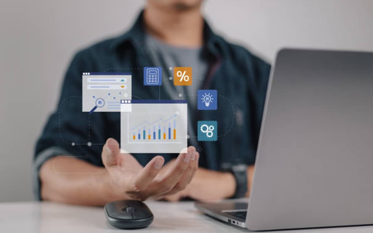 E-Learning Platform: छात्रों को पेशेवर मजबूती दे रहे ये ई-लर्निंग प्लेटफॉर्म