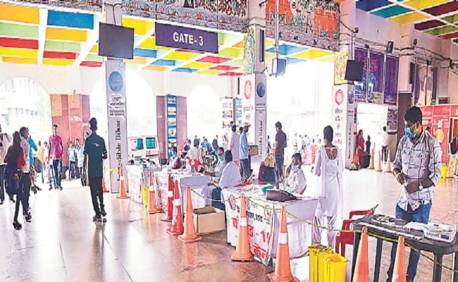 Patna News: बिना जांच कराये आसानी से निकल रहे केरल से आये यात्री, तैनात कर्मियों की लापरवाही पड़ सकती है भारी