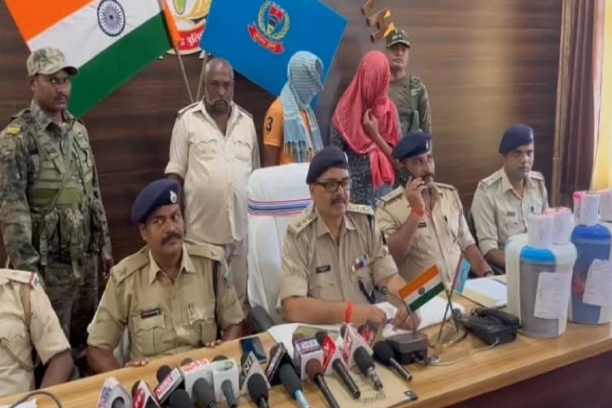 गिरिडीह पुलिस ने गांजा तस्करों के खिलाफ की बड़ी कार्रवाई, दो युवक गिरफ्तार