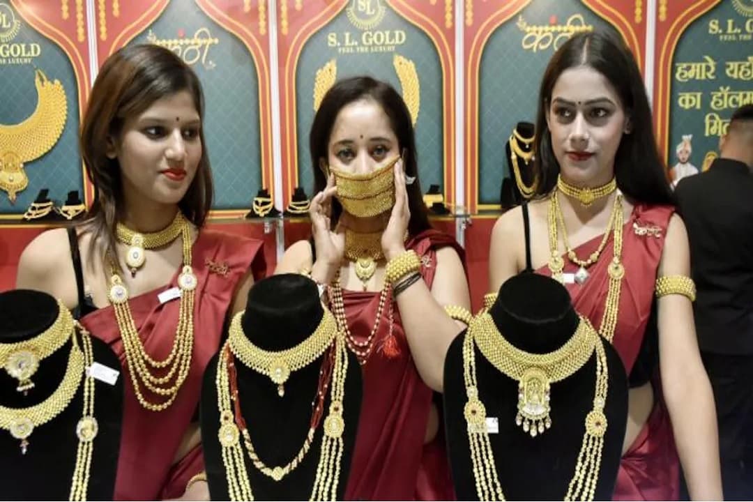 पटना में कोरोना से बचने के लिए अब पहने सोने का मास्क, दाम जानकार रह जाएंगे हैरान