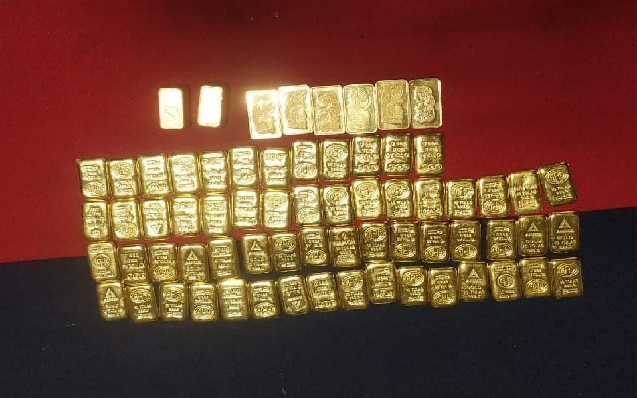 Gold-Silver Price: विजयदशमी के शुभ मुहूर्त में खरीदें सोना-चांदी, रेट में आयी बड़ी गिरावट, जानें आज का भाव