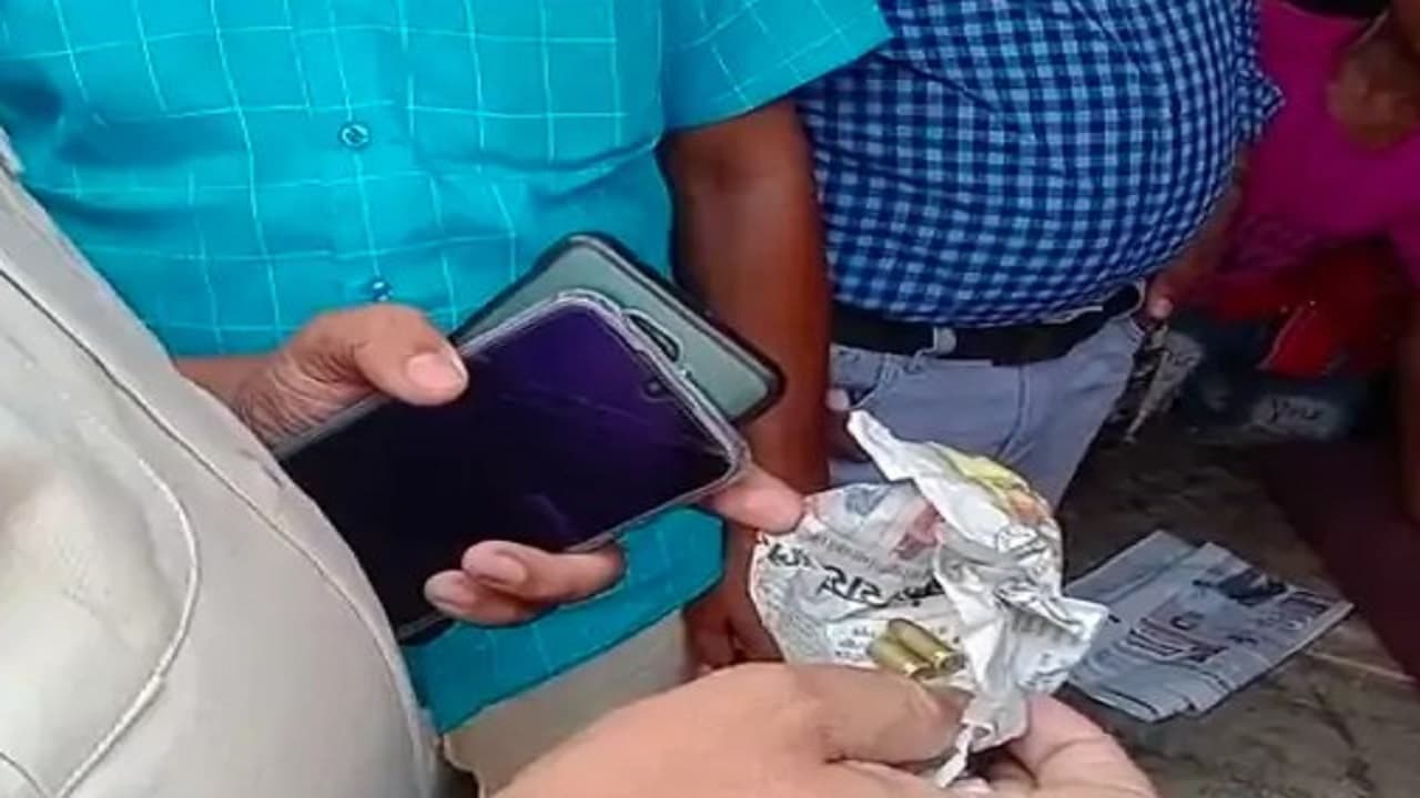 मोतिहारी में सेंट्रल बैंक के सीएसपी सेंटर में 5.45 लाख की लूट, दिनदहाड़े अपराधियों ने दिया घटना को अंजाम