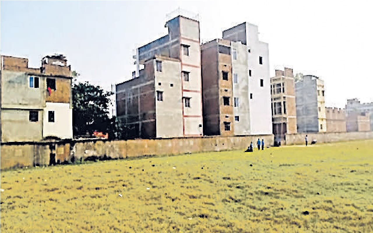 गोपालगंज में करोड़ों की सरकारी जमीन को बेच कर करा दी जमाबंदी, अब वहां बन गयी बिल्डिंग