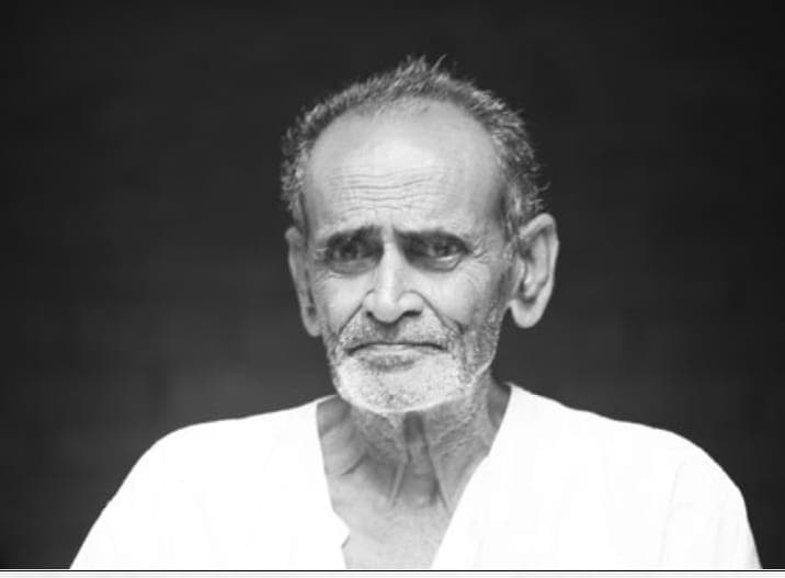 पर्यटकों को बहुत याद आयेंगे बटू दा, झारखंड के मलूटी मंदिर के इतिहास से दुनिया को वाकिफ कराने का था जुनून