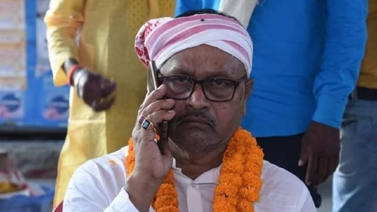 भागलपुर के जदयू विधायक गोपाल मंडल मुश्किल में, शिक्षक ने दर्ज कराया थाने में केस