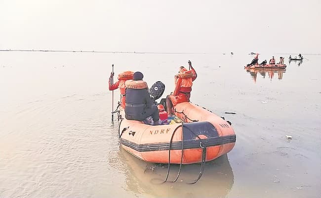 Bihar Flood: बाढ़ के पानी में डूबने से गोपालगंज में एक ही परिवार के तीन लोगों की मौत, शव बरामद