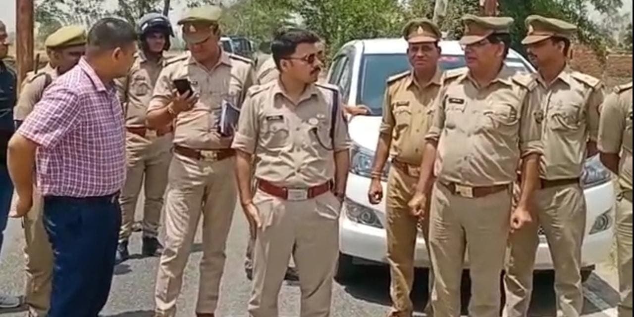 UP में लूटपाट कर बिहार लौट जाते थे शातिर बदमाश, पुलिस मुठभेड़ में चारों गिरफ्तार, लाखों का सामान बरामद