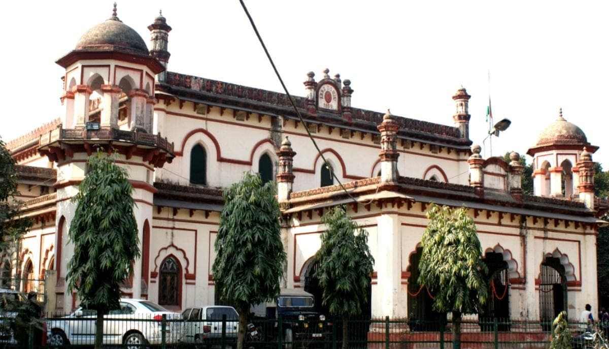 Gorakhpur: गोरखपुर नगर निगम के लापरवाह राजस्व निरीक्षक पर गिरी निलंबन की गाज, सहायक निदेशक को सौंपी जांच