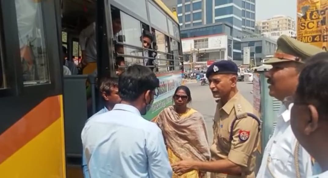 बदमाश को Free में बीयर नहीं मिली तो सेल्समैन पर चला दी गोली, बाल-बाल बचा दुकानदार, तलाश में जुटी पुलिस