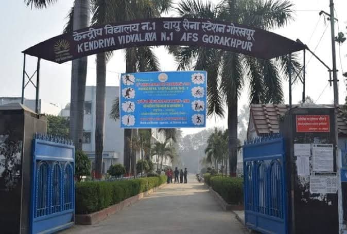 गोरखपुर सहित पूर्वांचल के कई जिलों में बादलों ने डाला डेरा, मानसून के सक्रिय होने पर तेज बारिश के आसार गोरखपुर सहित पूर्वांचल के कई जिलों में बादलों ने डाला डेरा, मानसून के सक्रिय होने पर तेज बारिश के आसार