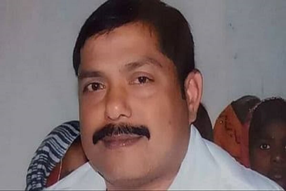 गोरखपुर: जल भरकर लौट रहे कांवरियों को बेकाबू डंपर ने रौंदा, एक की मौत, 12 घायल