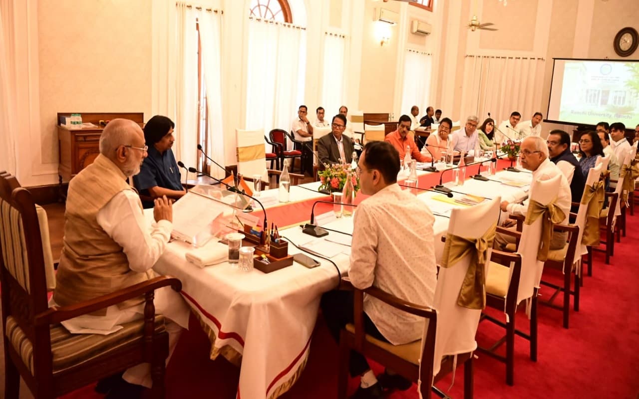 झारखंड: यूनिवर्सिटी सिर्फ डिग्री नहीं दें, विजन व मिशन के साथ करें कार्य, बोले राज्यपाल सीपी राधाकृष्णन