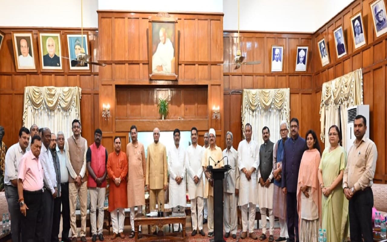 Jharkhand News:PM Modi के जन्मदिन पर राजभवन में मोदी@20 पुस्तक का विमोचन, राज्यपाल रमेश बैस ने कही ये बात