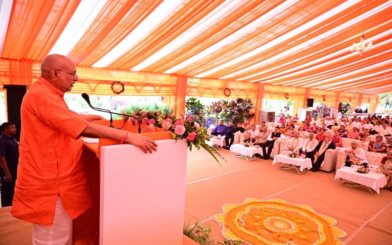 महाराष्ट्र एवं गुजरात स्थापना दिवस: राज्यपाल सीपी राधाकृष्णन ने आर्थिक समृद्धि व गौरवशाली इतिहास को किया याद