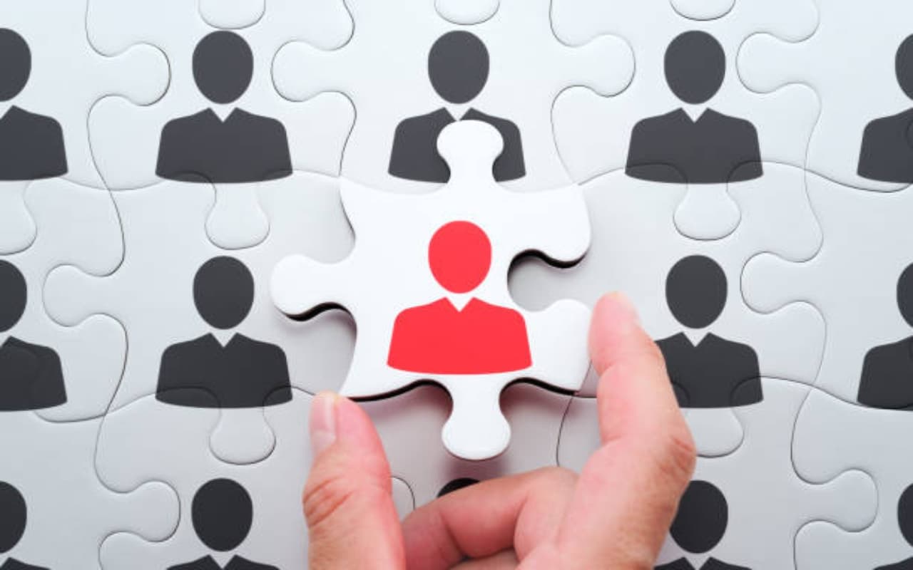 Personality Traits:  इन संकेतों से जाने सामने वाला बोल रहा सफेद झूठ