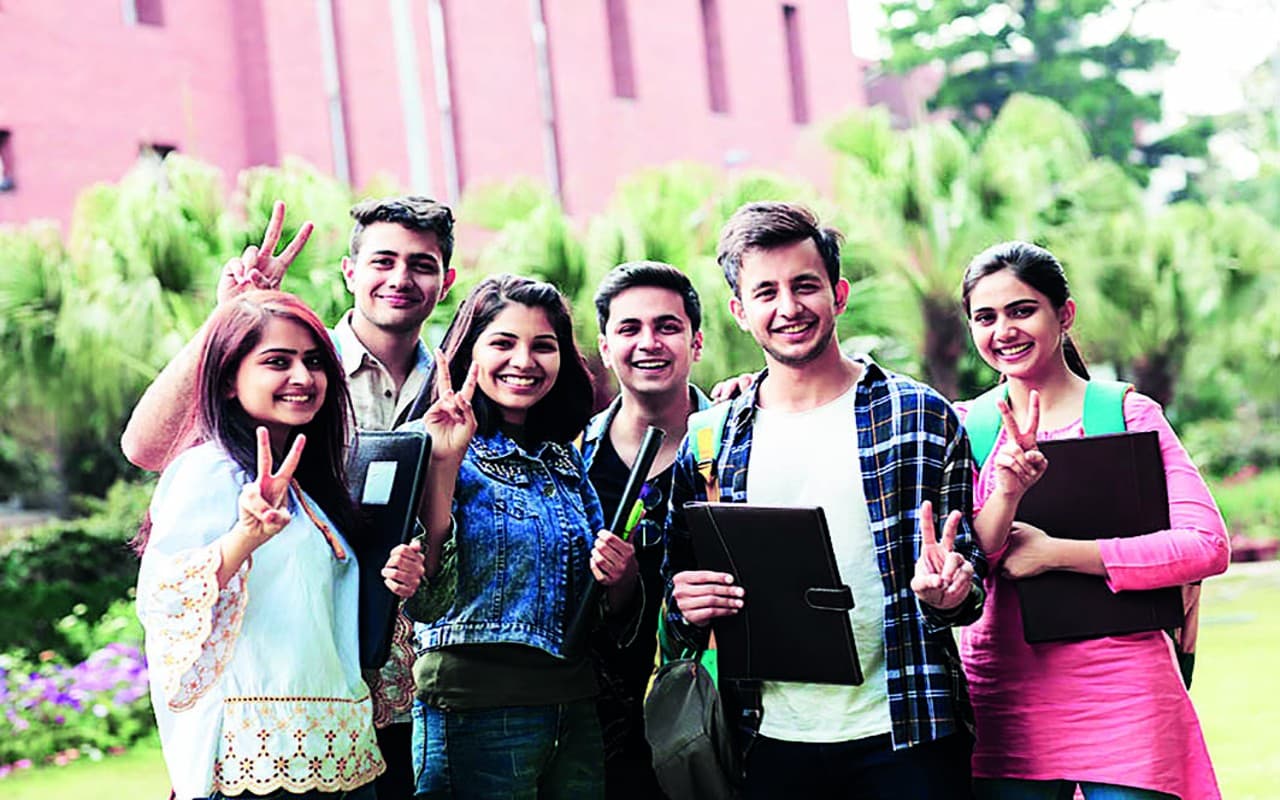 SSC CGL Exam 2022: इस परीक्षा में होना चाहते हैं शामिल तो जल्द करें आवेदन, ऐसी है चयन प्रक्रिया