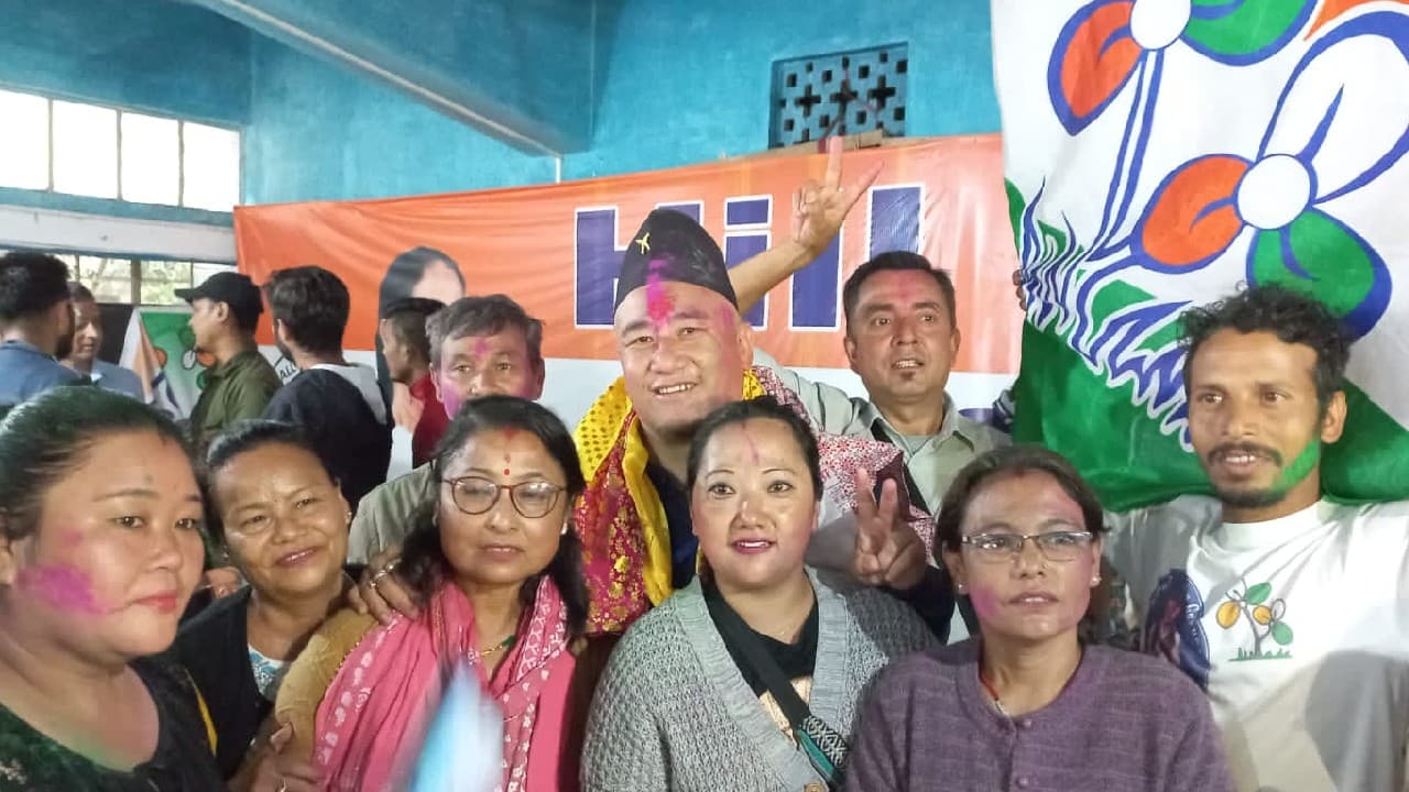 North Bengal News: दार्जीलिंग में GTA चुनाव में नवगठित गोरखा पार्टी ने 27 सीट पर जीत हासिल की