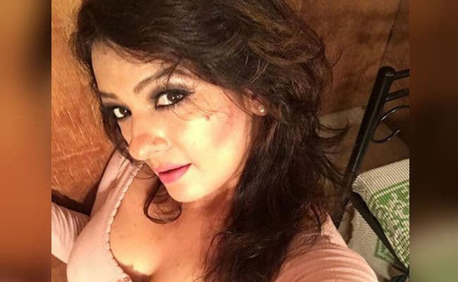 Bhabhiji Ghar Par Hai: अभी तक कुंवारी हैं 'गुलफाम कली', रीयल लाईफ में भी हैं बेहद ग्‍लैमरस, यहां देखें तसवीरें