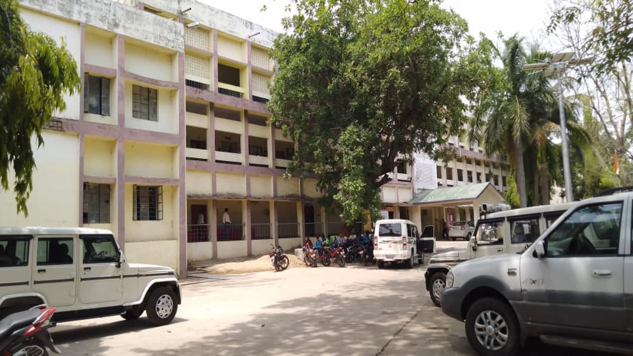 प्रभात खबर इंपैक्ट : गुमला शहर से हटाकर चंदाली में बनेगा नया समाहरणालय भवन, सरकार ने दी स्वीकृति प्रभात खबर इंपैक्ट : गुमला शहर से हटाकर चंदाली में बनेगा नया समाहरणालय भवन, सरकार ने दी स्वीकृति