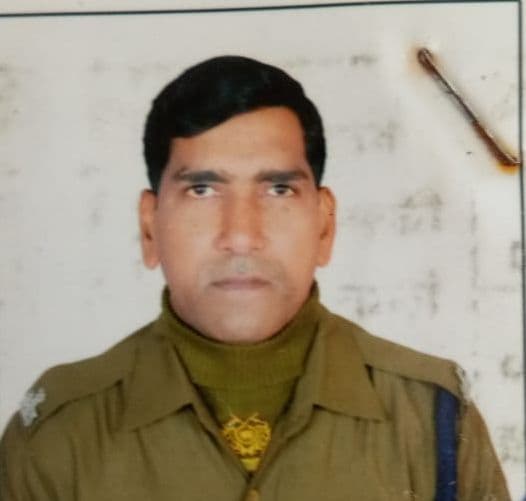 Jharkhand Crime News : गुमला में सीआरपीएफ जवान ने अपनी ही रायफल से खुद को गोली मारकर की आत्महत्या, कुछ दिनों पहले ही छुट्टी से लौटे थे कैंप