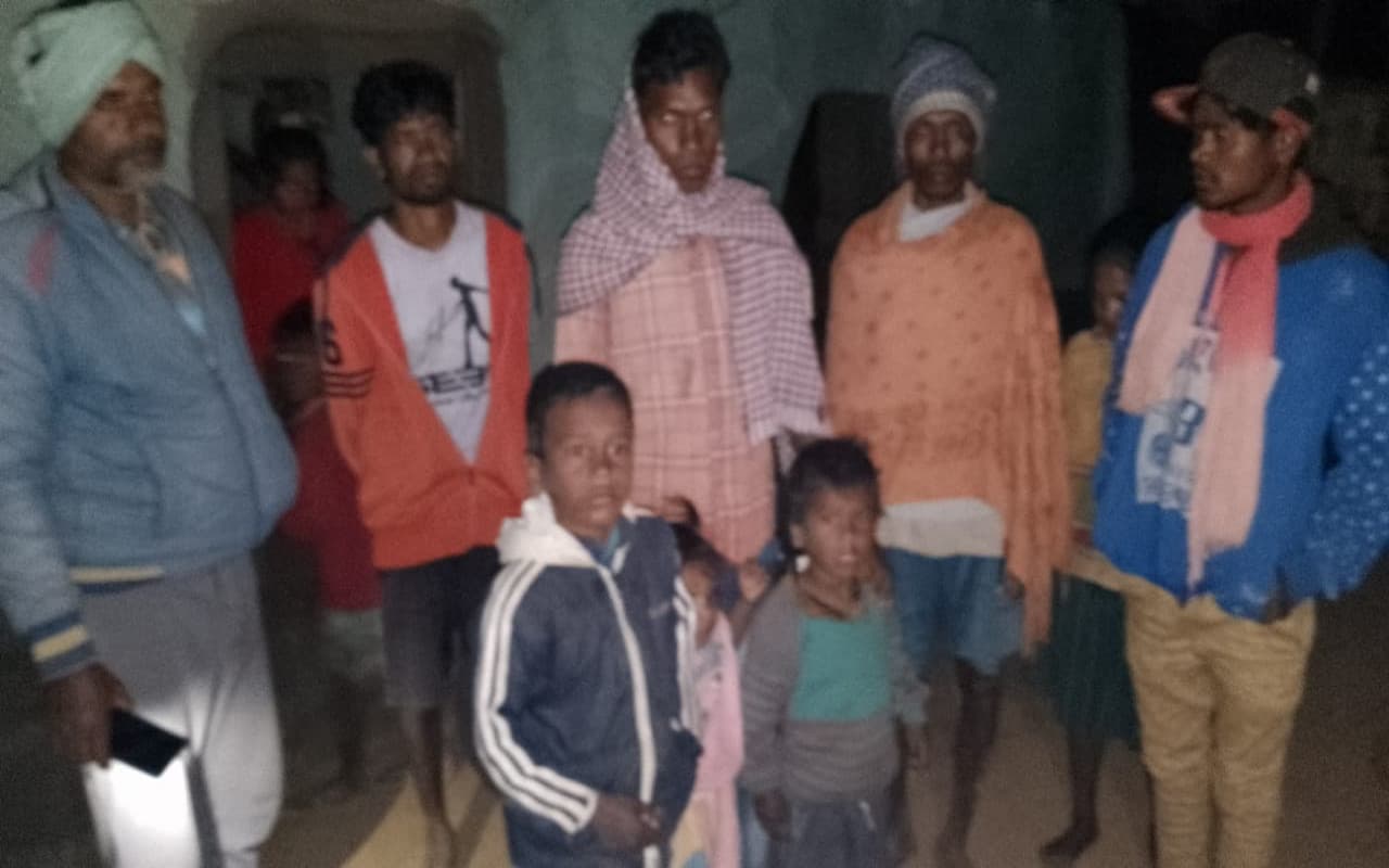 Jharkhand News: गुमला के डुमरी में ईंंट भट्ठे की दीवार गिरने से नाबालिग सहित तीन मजदूर की मौत, कई घायल
